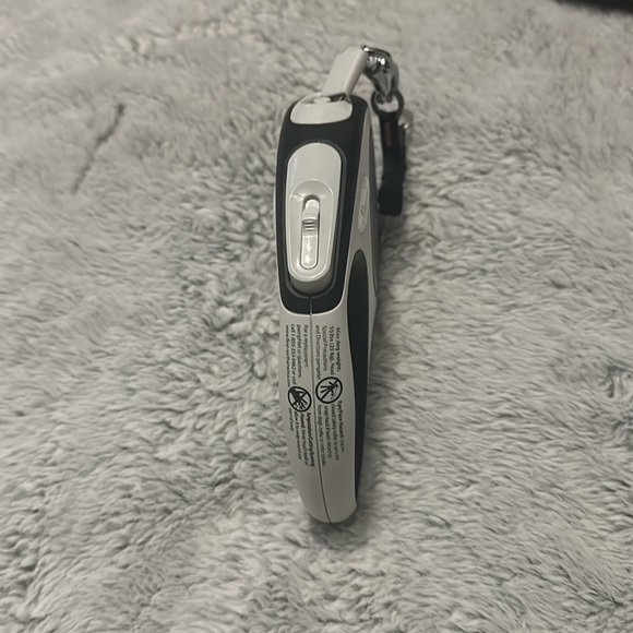 NWOT Flexi New Comfort Retractable Dog Leash in Grey, 16' ft., Medium - Picture 5 of 6